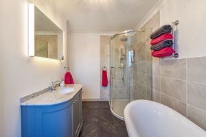 Family Bathroom- click for photo gallery